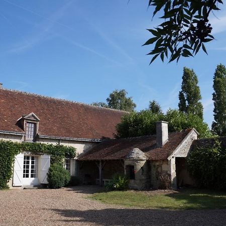 Les Hauts De Chaume Génillé Eksteriør billede